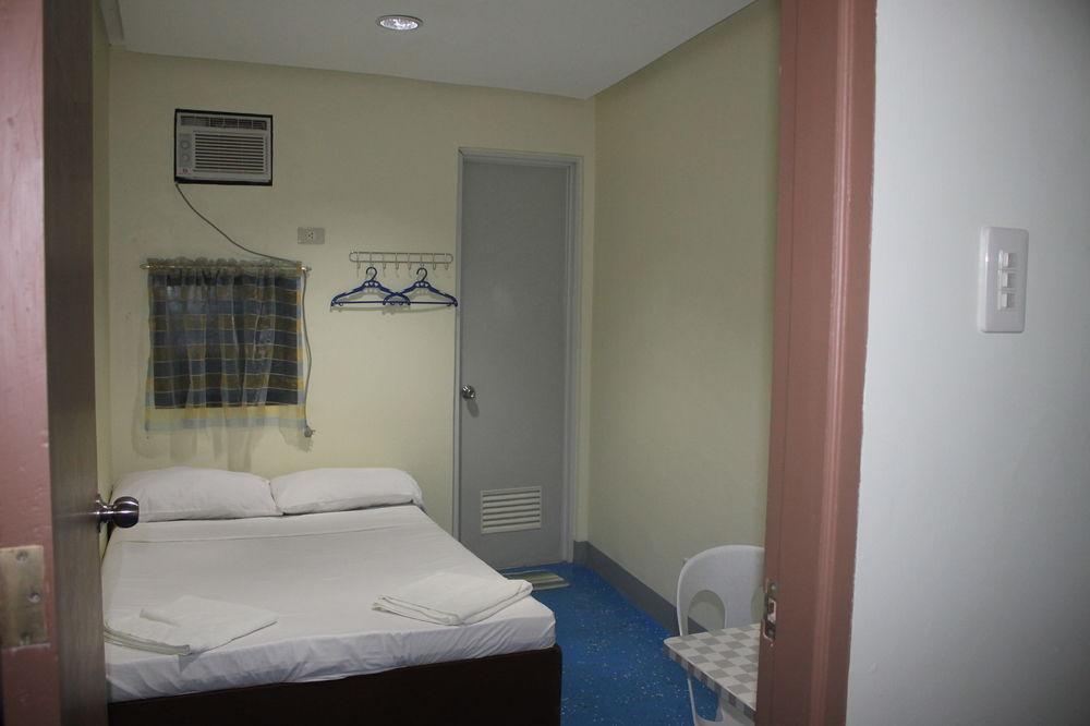 Ezy Stay Puerto Princesa Tiniguiban Ngoại thất bức ảnh