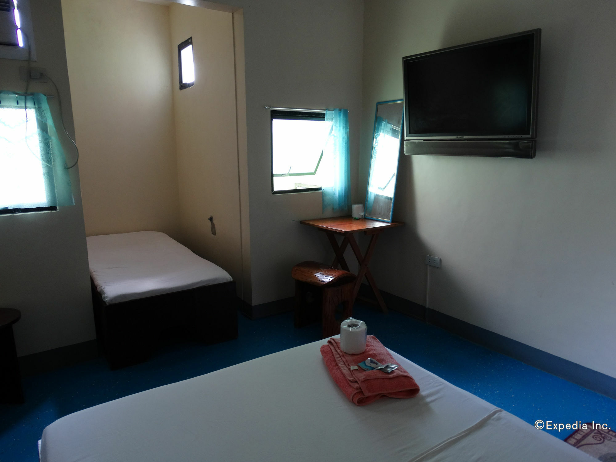 Ezy Stay Puerto Princesa Tiniguiban Ngoại thất bức ảnh