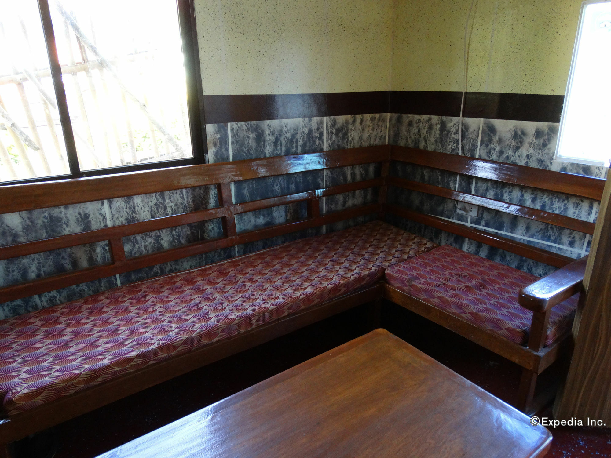 Ezy Stay Puerto Princesa Tiniguiban Ngoại thất bức ảnh